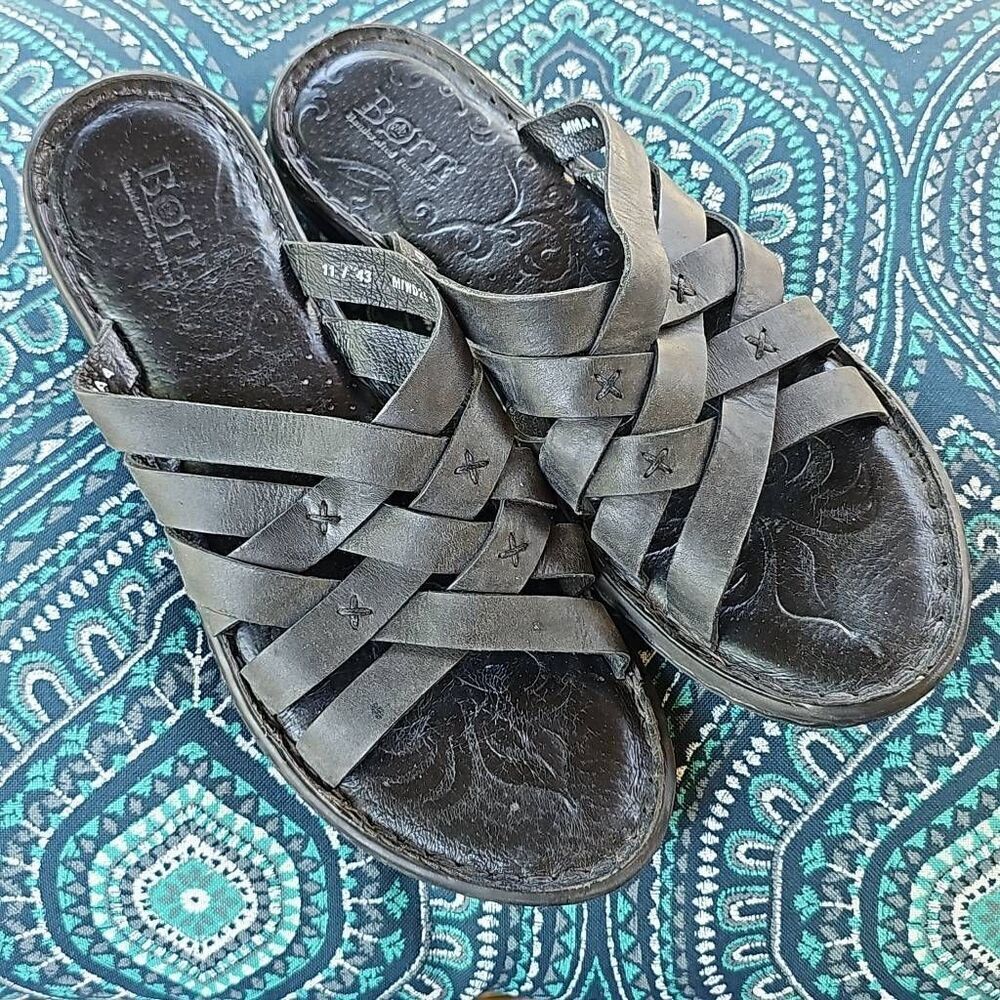 Born Black Leather Weave Sandals Flip-flop type Size 11